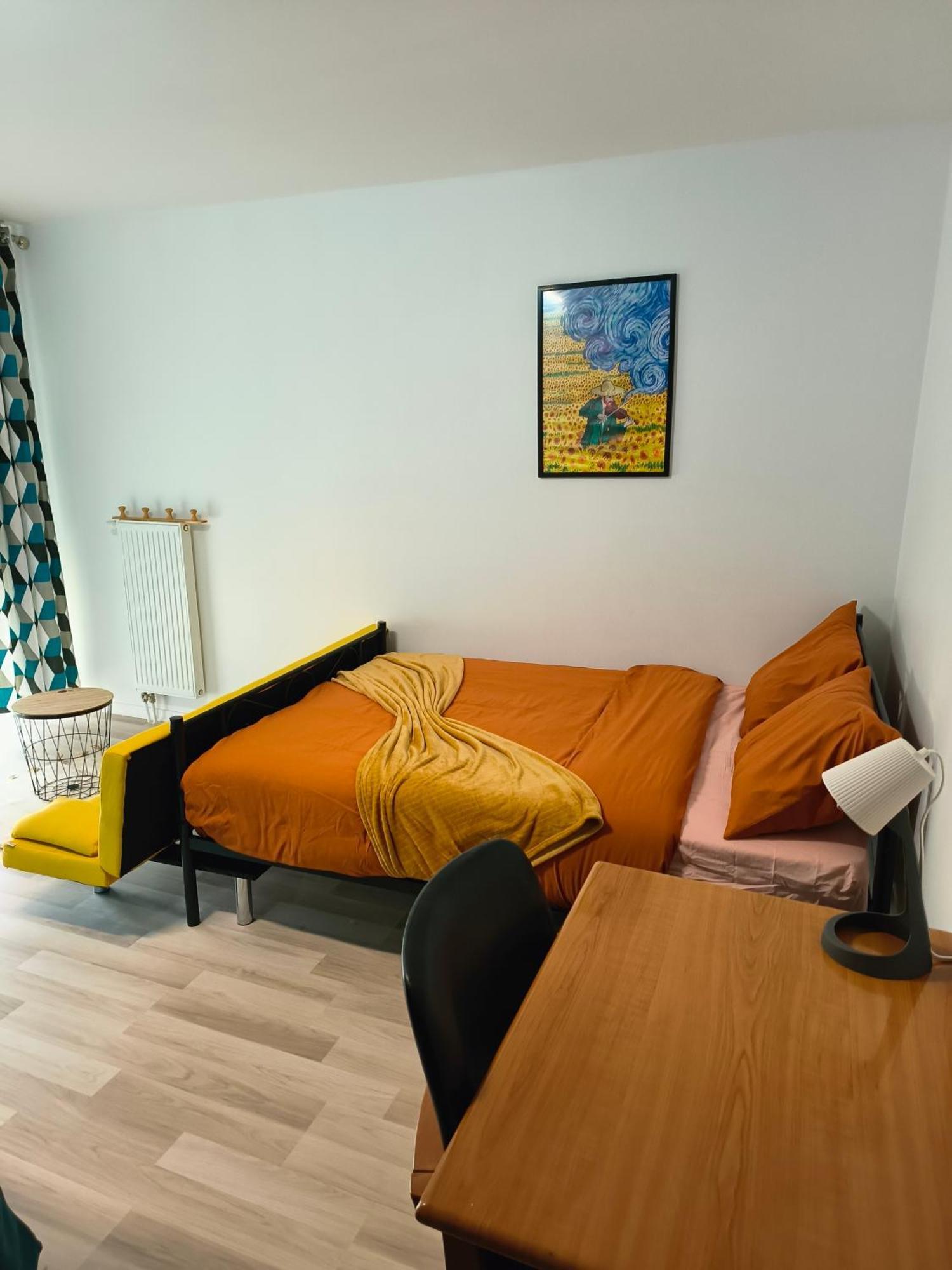 Chambre Privee Proche Stade De France Et Paris Dans Appartement Partage 피에르피트 쉬르 센 외부 사진