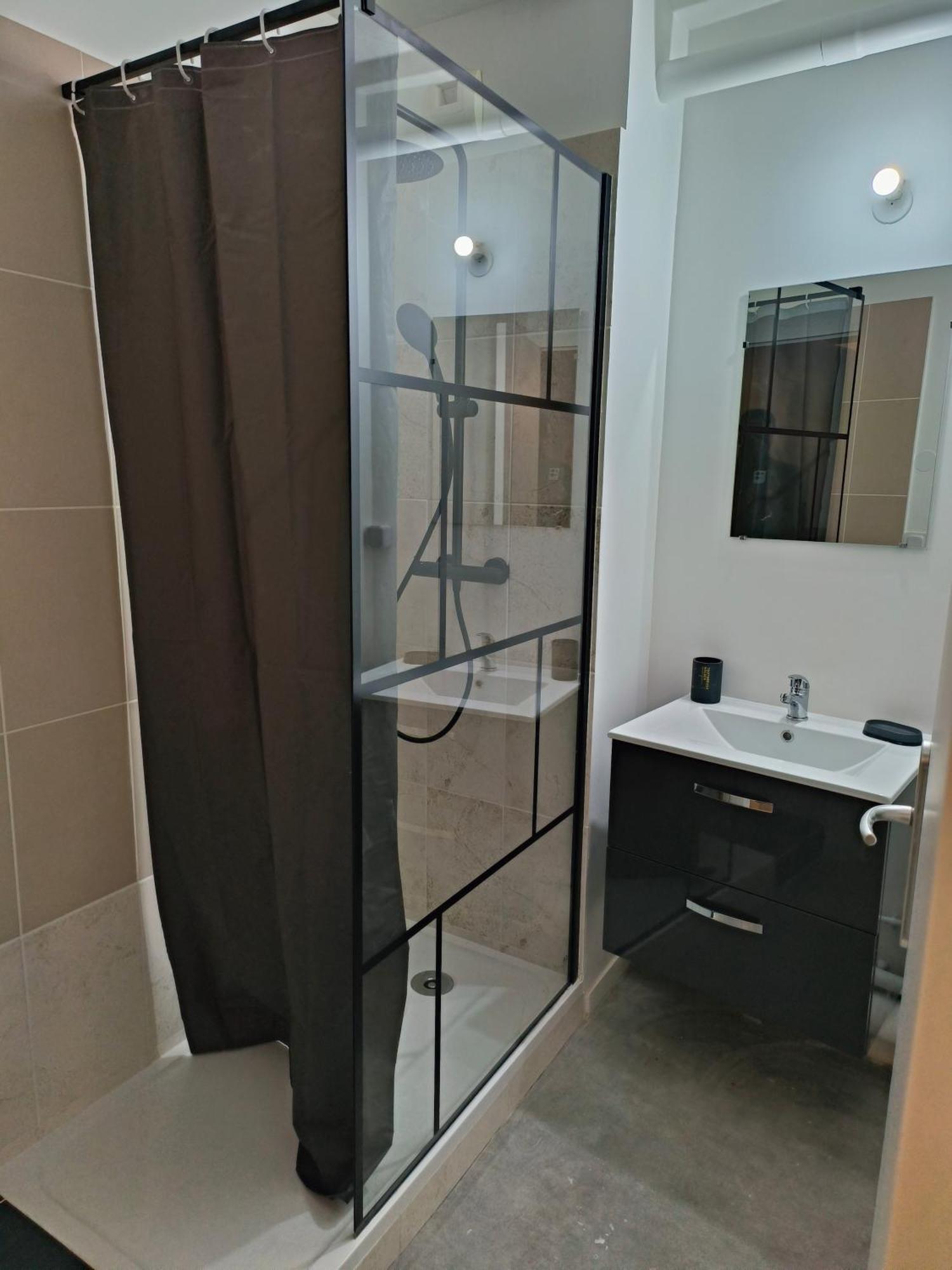 Chambre Privee Proche Stade De France Et Paris Dans Appartement Partage 피에르피트 쉬르 센 외부 사진